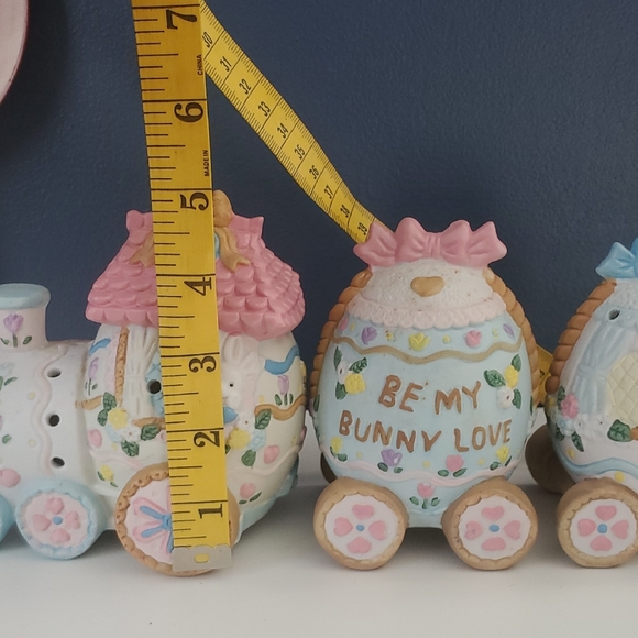 Vintage Easter Train Ceramic Porcelain Centerpiece “Be My Bunny Love” Pastel - Picture 14 of 15